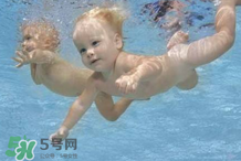 寶寶游泳可以長(zhǎng)高嗎？游泳能讓寶寶長(zhǎng)高嗎？