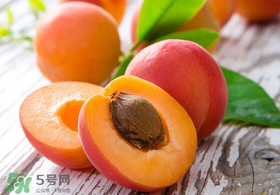 杏和西瓜能一起吃嗎？杏和西瓜能同時吃嗎？