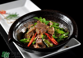 杏和牛肉能一起吃嗎？杏和牛肉一起吃會中毒嗎？