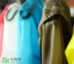 防曬衣什么顏色最防曬？防曬衣哪個顏色防曬效果好？