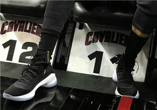 under armour curry4黑金怎么樣？庫里總決賽戰靴客場配色諜照曝光