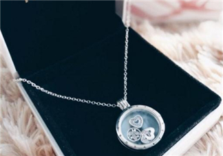 pandora項鏈掉色嗎？潘多拉項鏈會不會掉色？