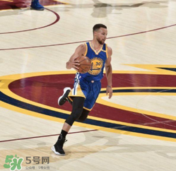 under armour curry4 low什么樣？庫里第四代總決賽戰靴低幫版諜照