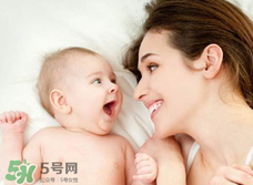 哄寶寶睡覺可以搖晃嗎？哄寶寶睡覺搖晃有害嗎？