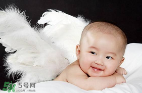 早產(chǎn)兒的發(fā)育和正常嬰兒一樣嗎？早產(chǎn)兒發(fā)育會遲緩嗎？