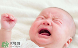 早產(chǎn)兒幾個(gè)月可以添加輔食？早產(chǎn)兒添加輔食需要延遲嗎？