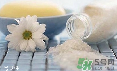 食鹽中的亞鐵氰化鉀是什么東西？亞鐵氰化鉀對身體有害嗎
