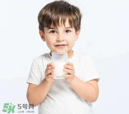 奶粉哪個國家的最好？奶粉哪個國家的奶源好？