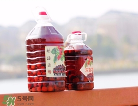 楊梅酒一次喝多少？楊梅酒喝多了會(huì)怎樣？