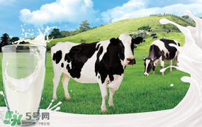 脫脂奶粉什么時候喝最好？脫脂奶粉什么時候喝？