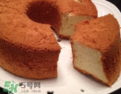 戚風(fēng)蛋糕為什么不蓬松？戚風(fēng)蛋糕不蓬松的原因