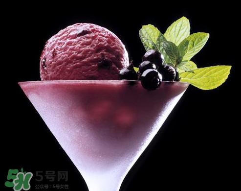 藍莓和螃蟹能一起吃嗎？吃藍莓和螃蟹會中毒嗎？