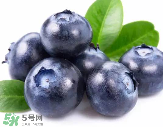 藍莓和梨子能一起吃嗎？藍莓雪梨果汁的做法