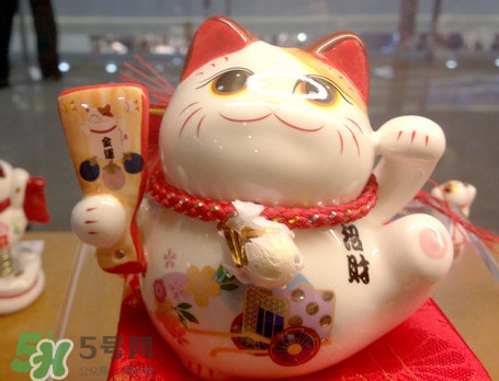 招財(cái)貓起源于哪個(gè)國家？招財(cái)貓?jiān)趺磾[放