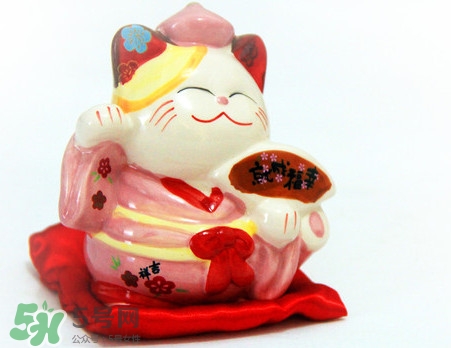 招財(cái)貓起源于哪個(gè)國家？招財(cái)貓?jiān)趺磾[放