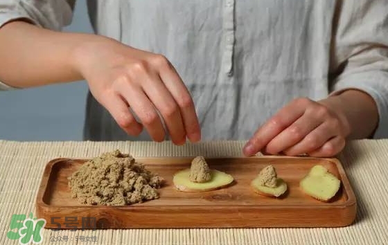 三伏貼和三伏灸哪個效果好？三伏貼和三伏灸對比