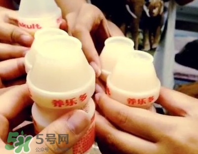 養樂多什么時候喝最好？養樂多能多喝嗎