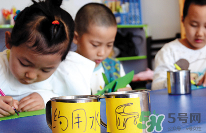 寶寶不去幼兒園怎么辦？寶寶不去幼兒園哭鬧怎么勸導(dǎo)？