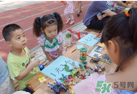 寶寶不去幼兒園怎么辦？寶寶不去幼兒園哭鬧怎么勸導(dǎo)？