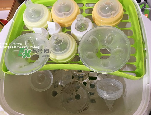 奶瓶刷尼龍的好還是海綿的好？洗奶瓶的正確方法