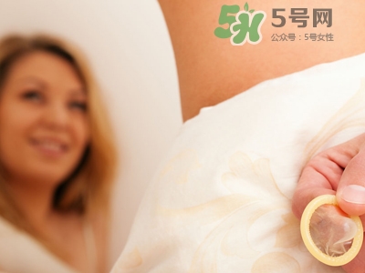 安全套放車里還能用嗎？套套藏哪里比較安全？