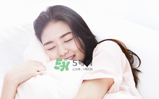 三伏天會(huì)影響月經(jīng)嗎？三伏天會(huì)不會(huì)不來(lái)月經(jīng)？