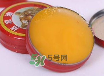 中暑清涼油應該涂在哪里？清涼油能預防中暑嗎？