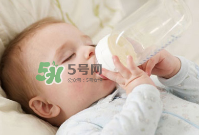 6個(gè)月寶寶不能喝水嗎？寶寶多大可以喝水呢？
