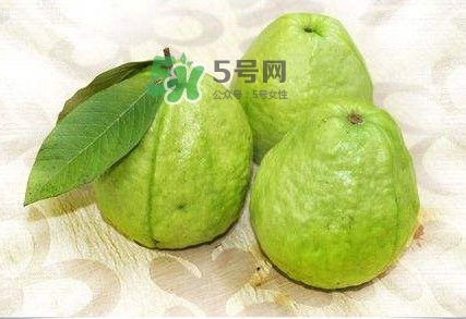 芭樂要削皮嗎？吃芭樂有什么好處？