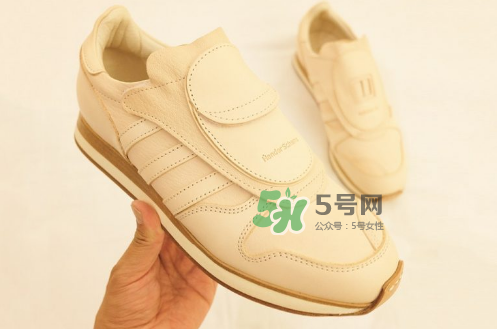 adidas by hender scheme聯名皮革運動鞋多少錢_發售時間