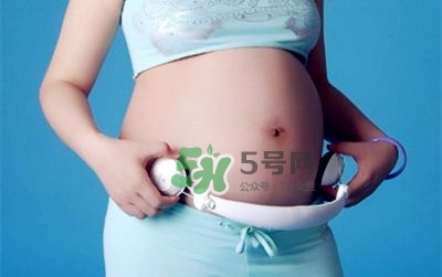 音樂胎教是媽媽聽還是放在肚子上？胎教音樂有哪些？