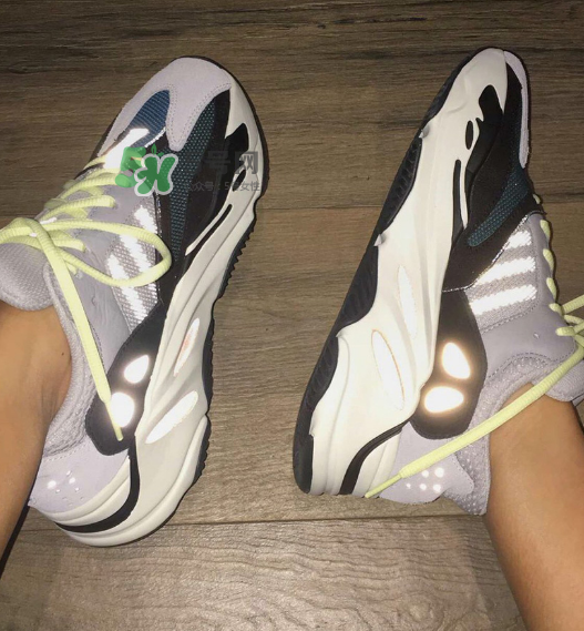 yeezy runner 700多少錢？侃爺復古跑鞋專柜價格