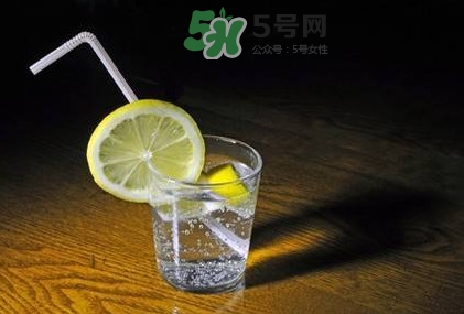 蘇打水怎么做飲料？檸檬蘇打水怎么做
