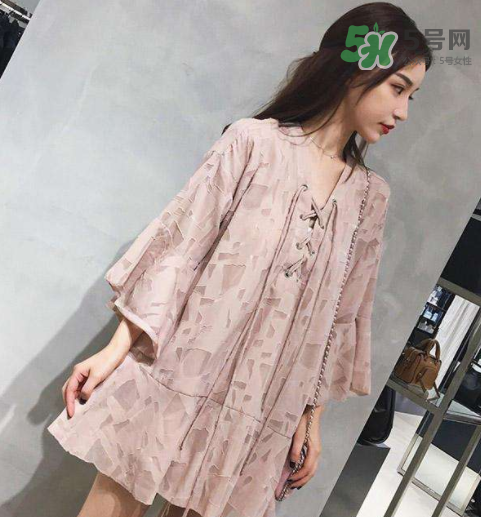 9月份可以穿裙子嗎？九月份還可以穿裙子嗎？