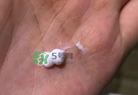 百雀羚眼霜怎么用？百雀羚眼霜怎么打開
