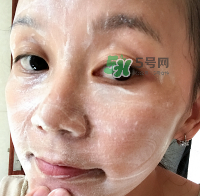 一葉子補水潔面乳怎么樣？一葉子補水洗面奶好用嗎？