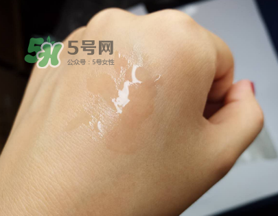 蘭蔻小黑瓶安瓶精華怎么用？蘭蔻小黑瓶安瓶精華使用方式