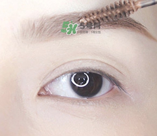 煙熏妝怎么畫(huà)？煙熏妝的畫(huà)法步驟圖解