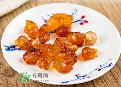 桃膠適合什么人吃？吃桃膠會上火嗎？