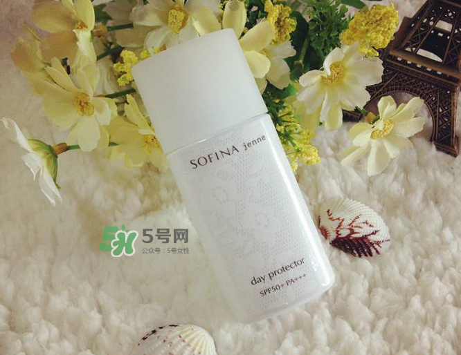 蘇菲娜白蕾絲防水嗎？蘇菲娜白蕾絲悶痘嗎？