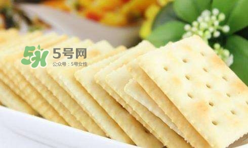孕婦能吃蘇打餅干嗎？孕婦吃蘇打餅干好嗎？