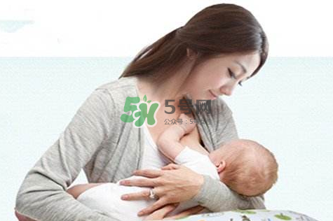 母乳喂養(yǎng)會(huì)乳糖不耐受嗎？母乳喂養(yǎng)會(huì)過(guò)度喂養(yǎng)嗎？