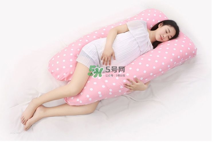 孕婦睡姿會影響寶寶嗎？孕婦睡姿對寶寶的影響