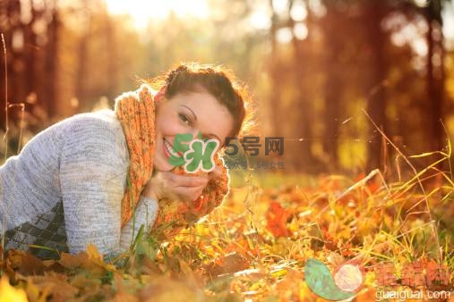 女人秋冬怎么進(jìn)補(bǔ)？女人秋季如何養(yǎng)生？