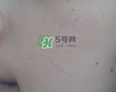 cpb光潤粉凝膏粉底膏怎么樣？cpb光潤粉底膏粉凝膏好用嗎