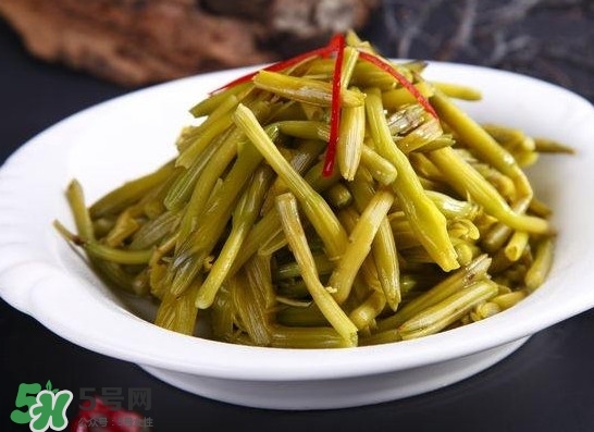 為什么說黃花菜都涼了？黃花菜為什么要抽芯