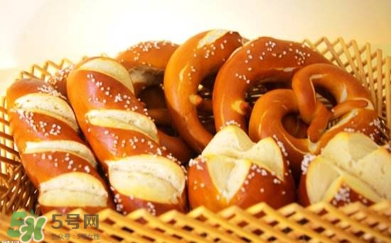 早餐吃面包會(huì)胖嗎？早餐吃面包好不好？