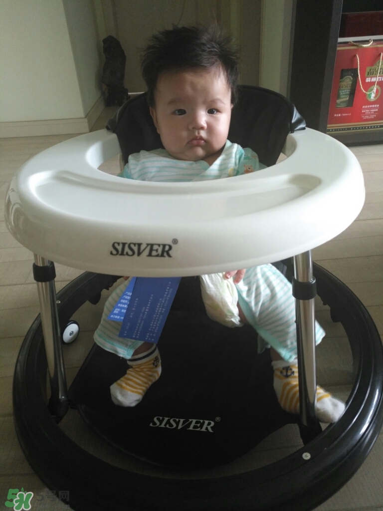 學(xué)步車哪個牌子的好？寶寶幾個月可以坐學(xué)步車？