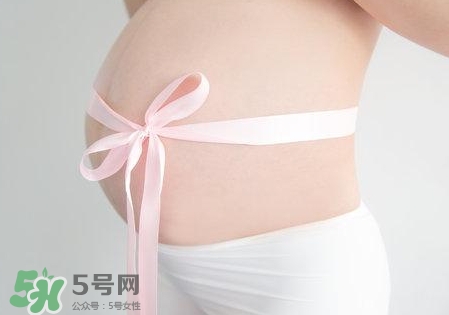 大腿長了妊娠紋怎么辦？為什么大腿外側有條紋？
