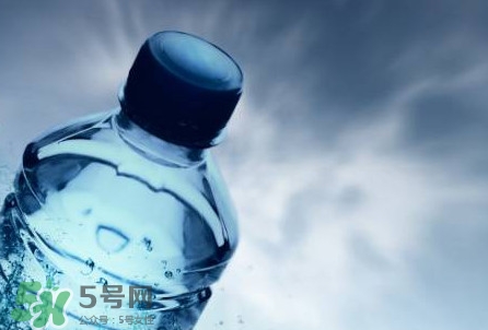 凈化水是酸性還是堿性？凈化水是小分子水嗎